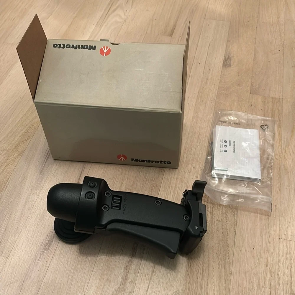 Manfrotto 322RC2 Grip Action Ball Head w/ RC2 Rapid Connect Plate